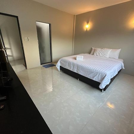 Pine Home Krabi Bagian luar foto